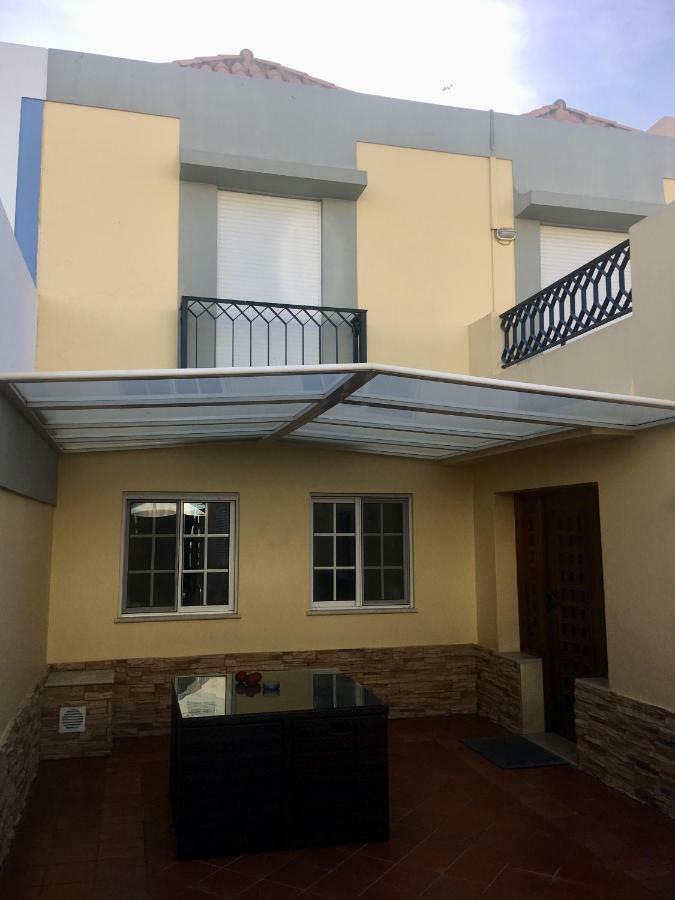 Casa Das Figuras FAO Exterior foto